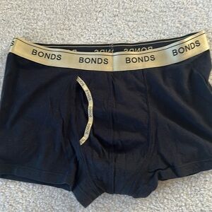 Mens Bonds guyfront trunks L